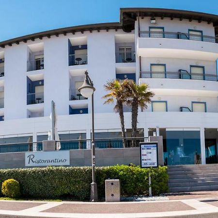 Hotel Nettuno Caorle Buitenkant foto