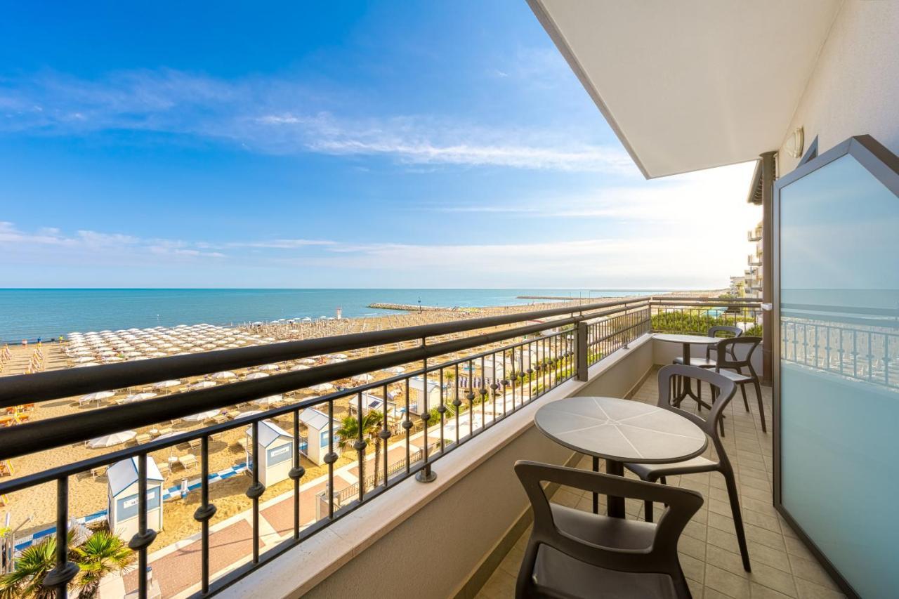 Hotel Nettuno Caorle Buitenkant foto