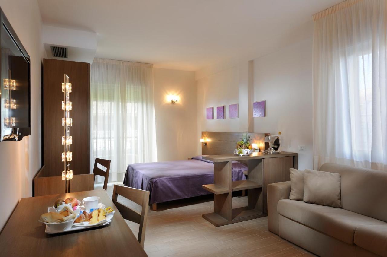 Hotel Nettuno Caorle Buitenkant foto
