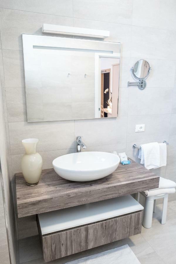 Hotel Nettuno Caorle Buitenkant foto